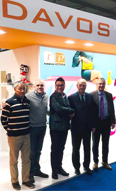 世界で活躍するイタリアDAVOS社と契約を締結致しました！